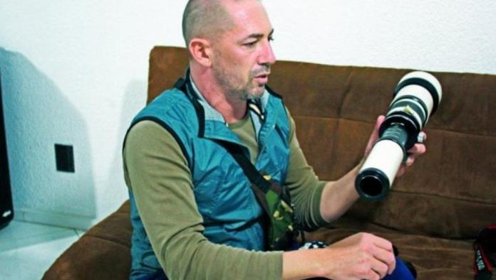 El es Antonio Urzi, El cazador de ovnis... ha captado más de 4 mil avistamientos en 18 años (videos)