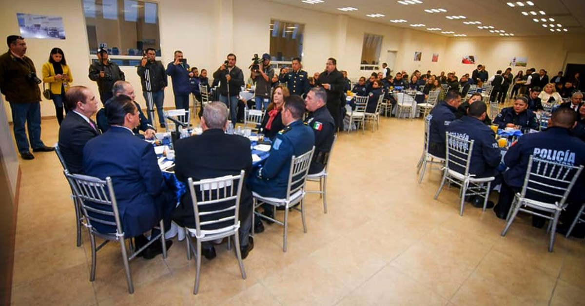 Exhorta Bres Garza trabajar con honradez