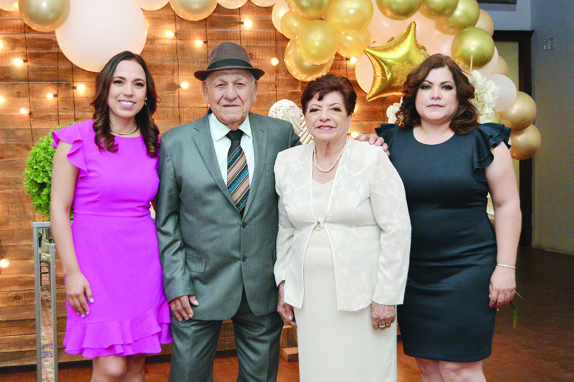 Rafaela & Edelmiro celebran con amor sus bodas de zafiro