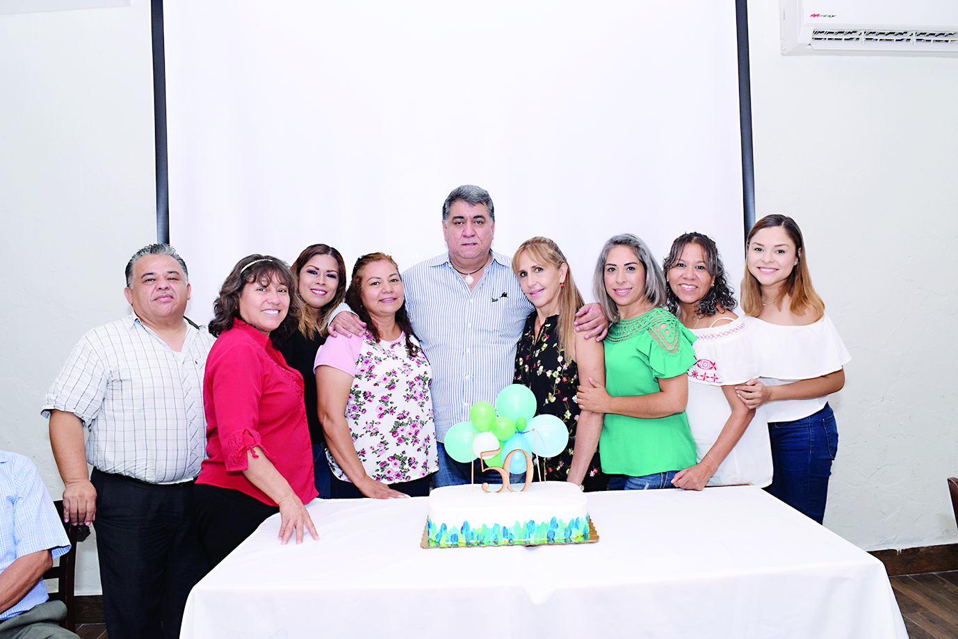 Marco Morales celebra su 50 aniversario