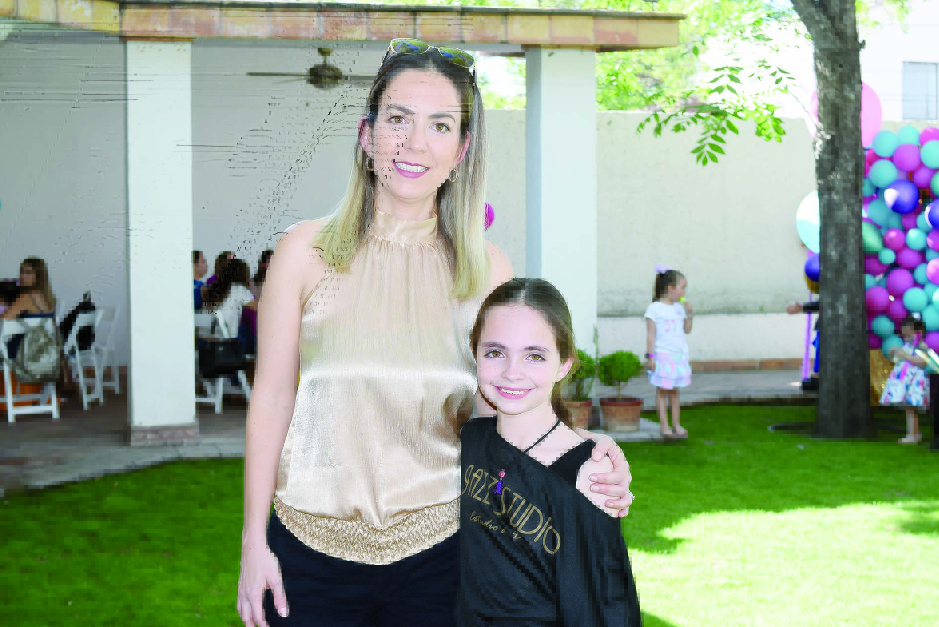 Renata festeja cinco años