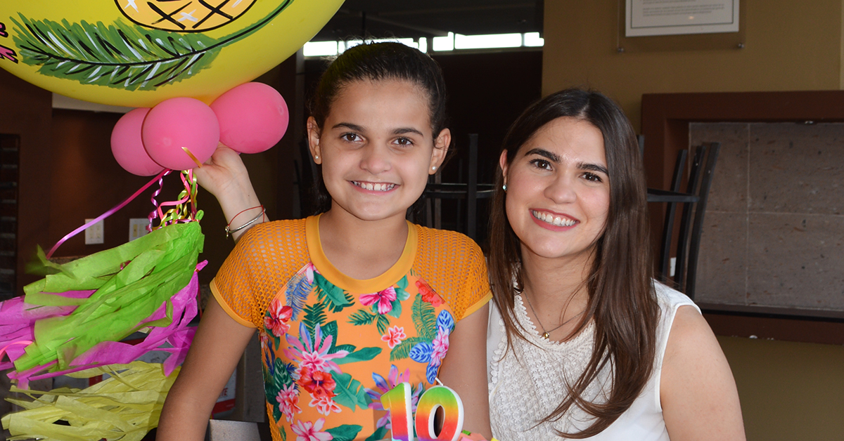Camila Valdez de Luna festeja 10 años