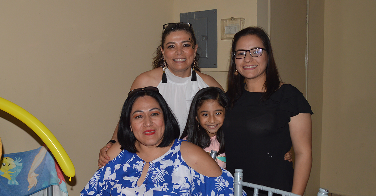 Valeria, Nicole y Alexa Celebran cumpleaños