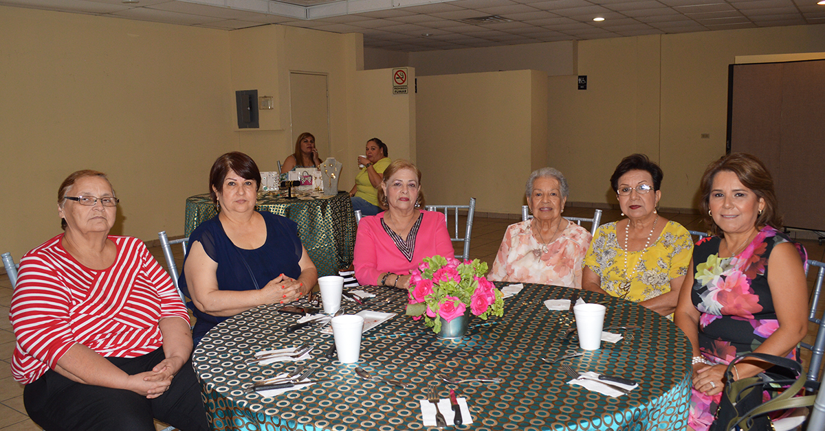 Club de Damas Campestre cálida reunión