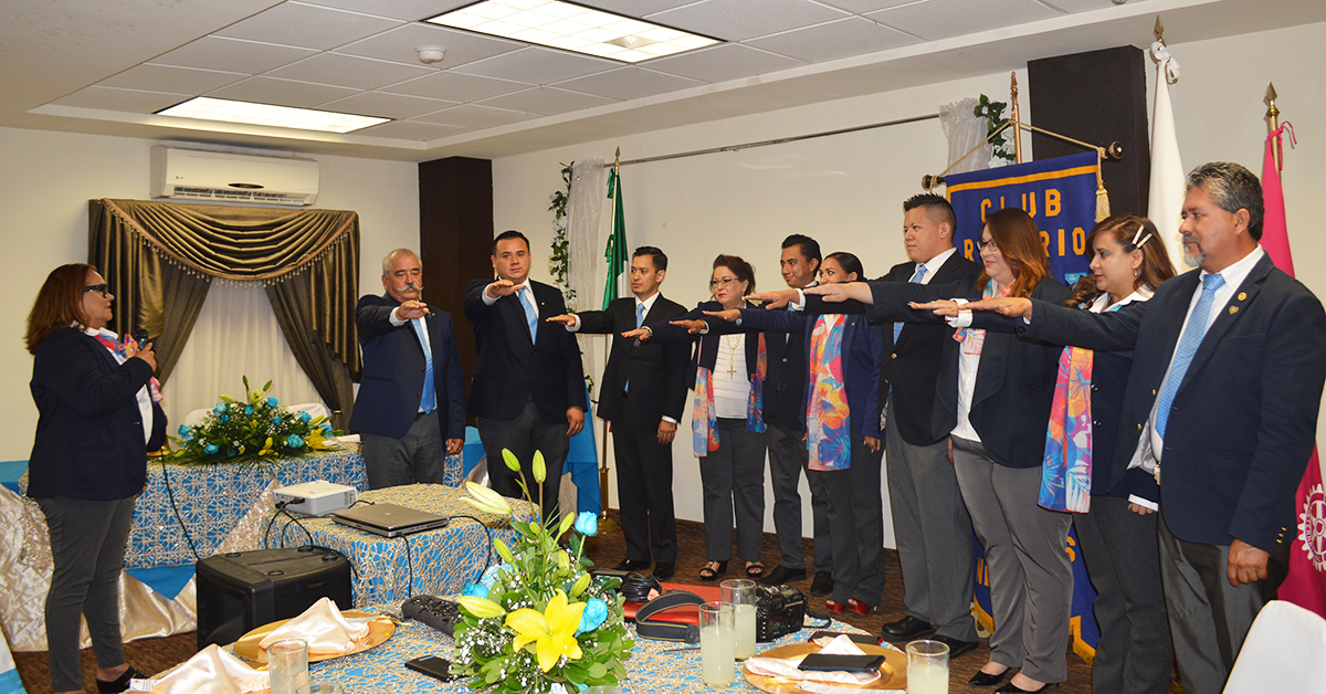 Club Rotario Empresarial Piedras Negras realizan cambio de mesa directiva