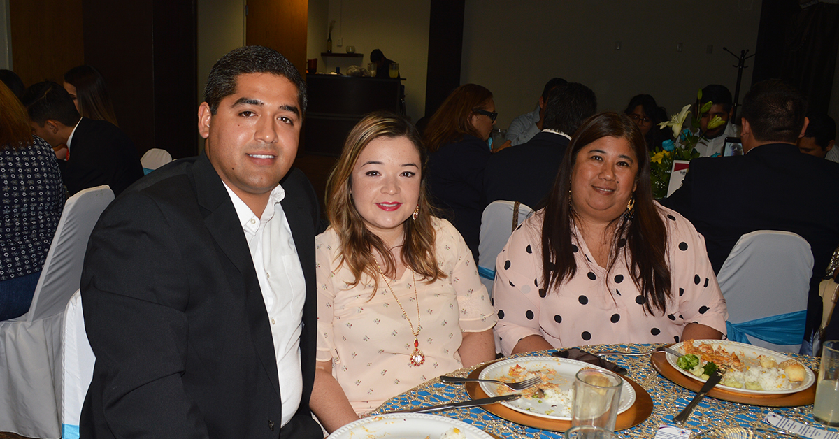 Club Rotario Empresarial Piedras Negras realizan cambio de mesa directiva