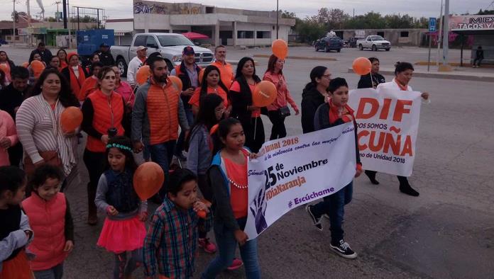 Marchan por el Día Internacional de la Eliminación de la Violencia contra la Mujer