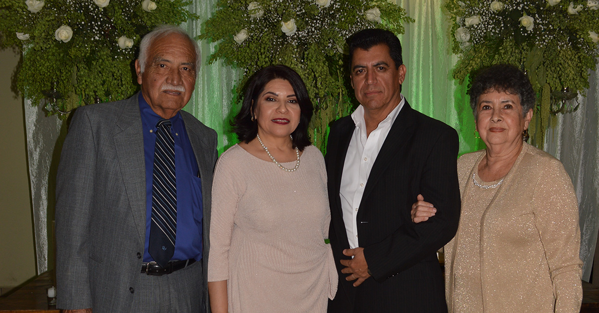 Elva Cruz y David Martinez celebran Aniversario de Bodas