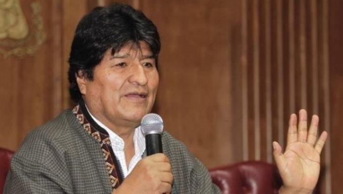 Pasan la charola para Evo Morales; diputados: hay que apoyarlo, pero no con limosnas