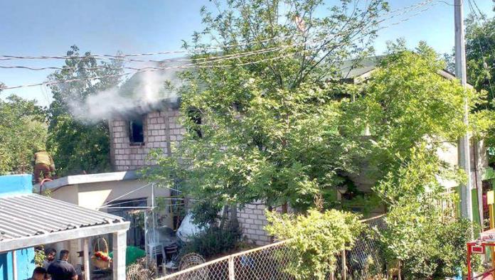 Incendio en domicilio deja daños materiales de consideración