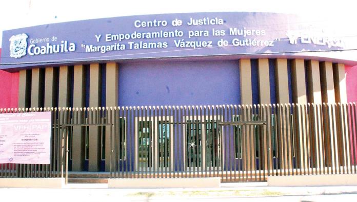 Inician 92 mujeres la preparatorita abierta