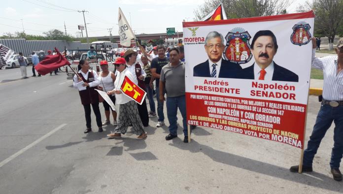 Apoyan Napistas a López Obrador