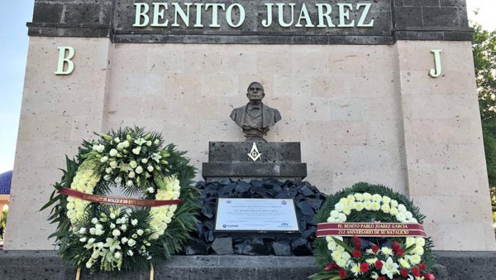 Conmemoran Natalicio de Benito Juárez