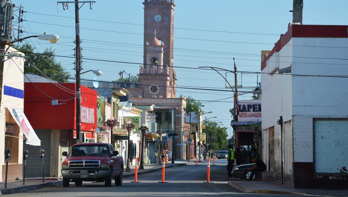 Bloquean Centro de Piedras en horas pico