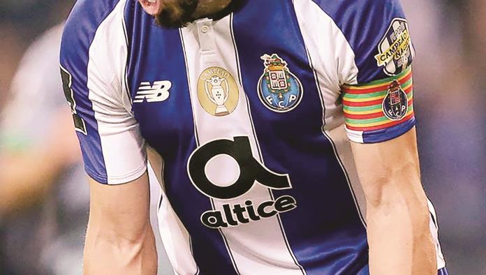 Héctor Herrera comanda el triunfo del Porto