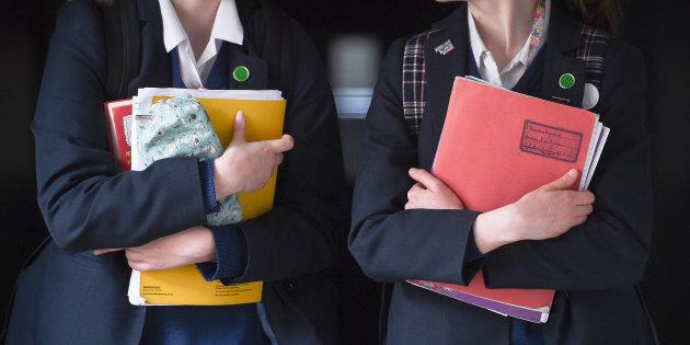 Esta ciudad quiere combatir el sexismo permitiendo minifaldas en sus escuelas