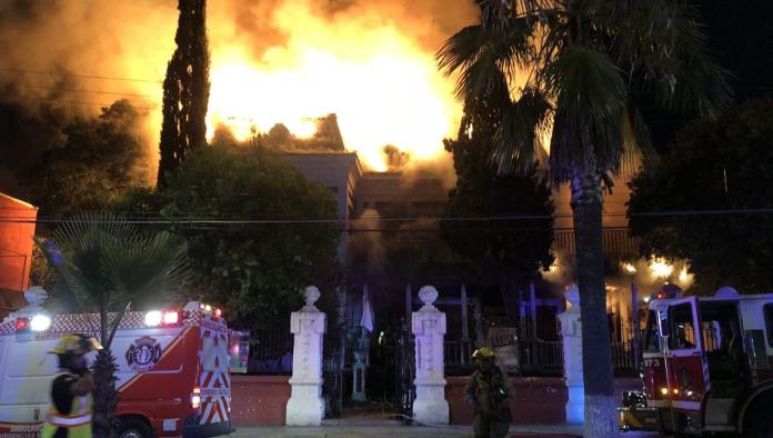 Tragedia en Saltillo... terrible incendio destruye la histórica Casa Alameda