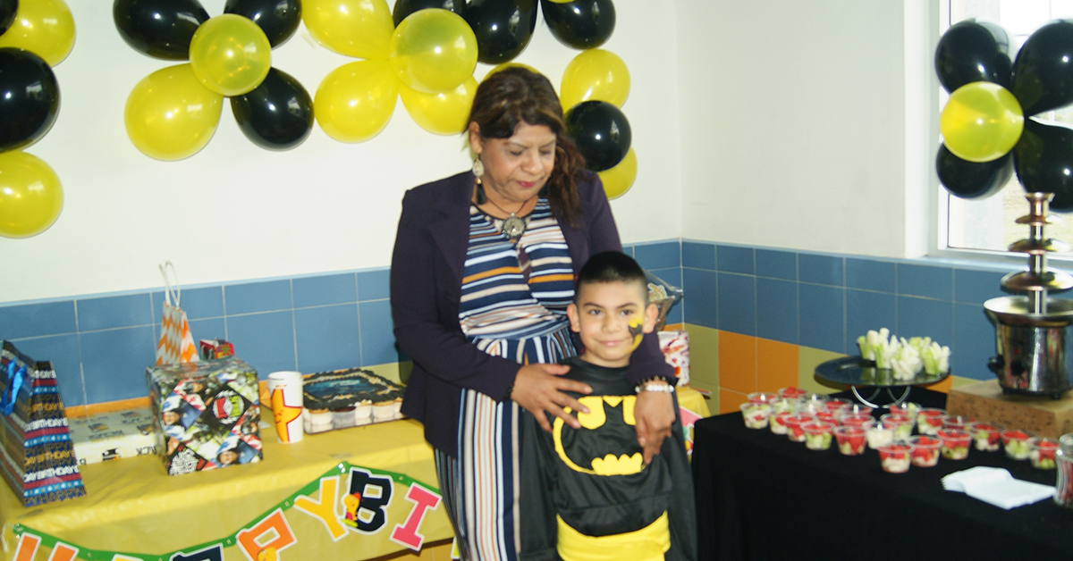 Irvin Mireles festejó como “batman” sus 7 años