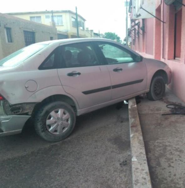 Daños de consideración en accidente vehicular