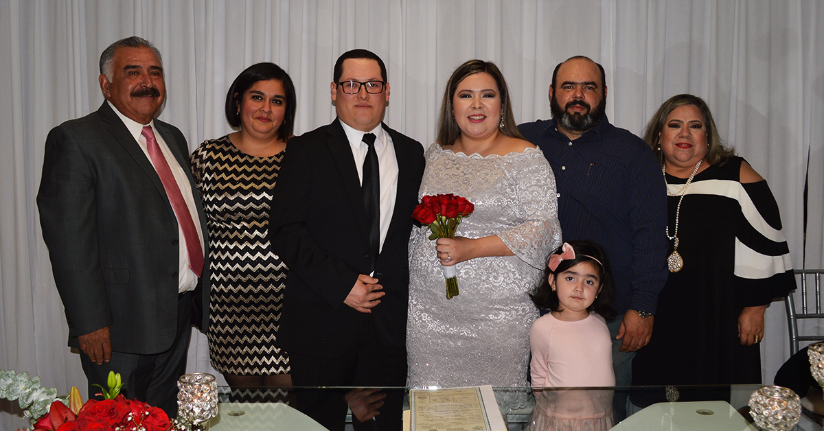 Carolina y Ricardo enlazan sus vidas en matrimonio civil