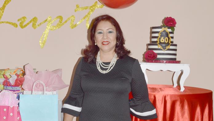 Lupita de Rodriguez celebra un año mas de vida