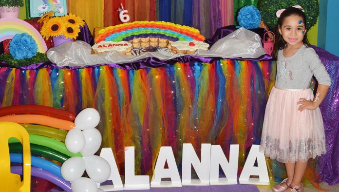 Colorida fiesta para Alanna Valdés