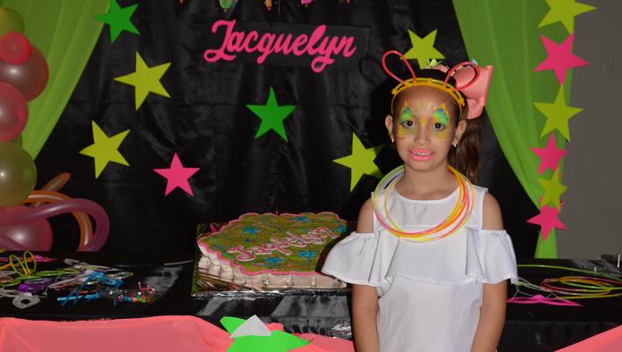 Jacquelyn Garza festeja con alegría su cumpleaños