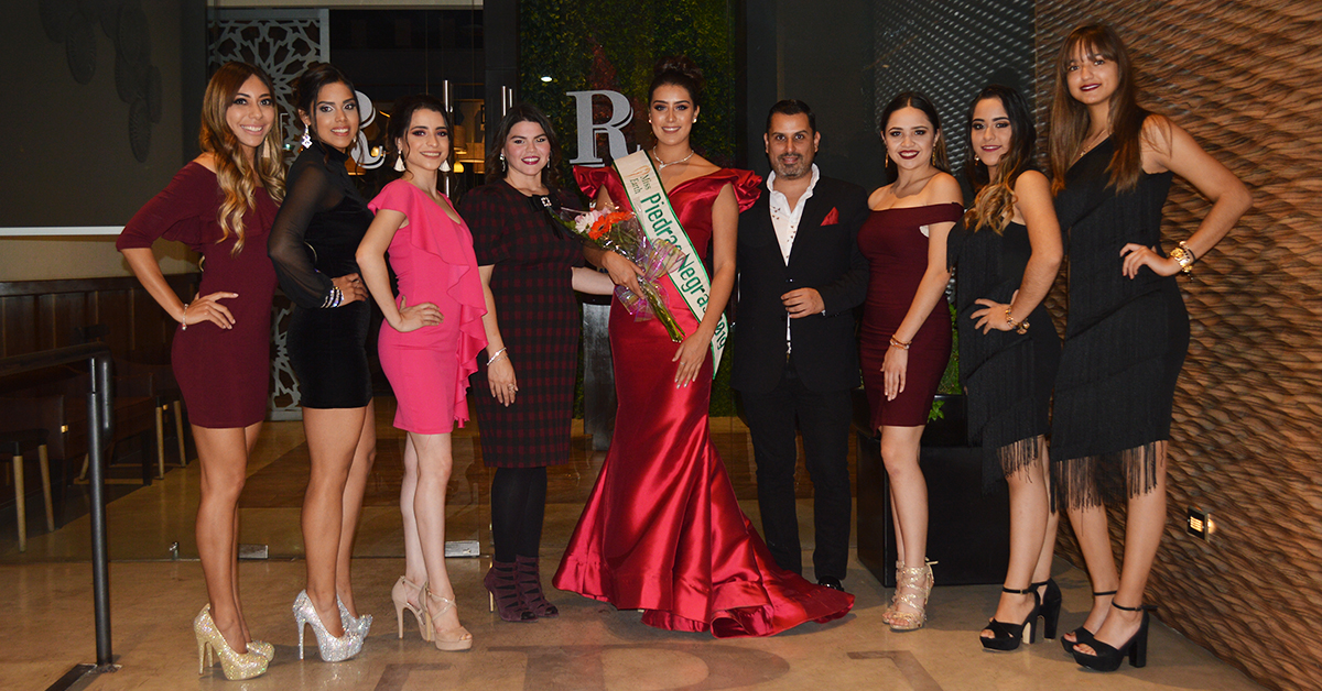 Entregan reconocimientos a participantes de Miss Earth
