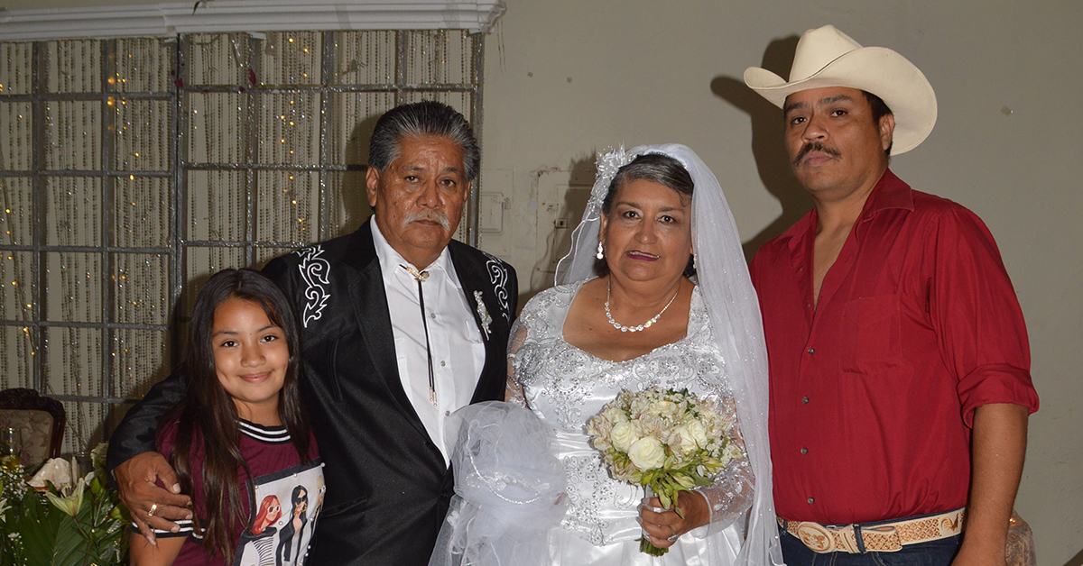 Arturo Barrientos y Josefina Cantú  unen sus vidas por el Civil