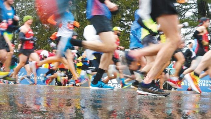 Maratonista de 22 años muere antes de llegar a la meta