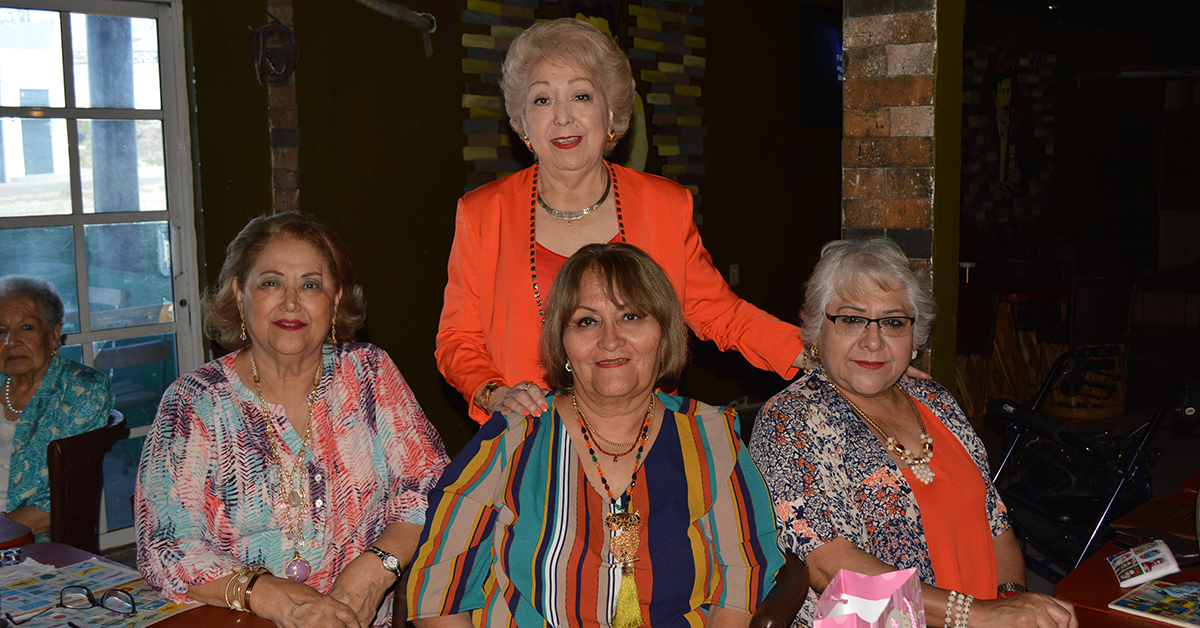 Rosa Elva Galván festeja cumpleaños con Grupo Alamca