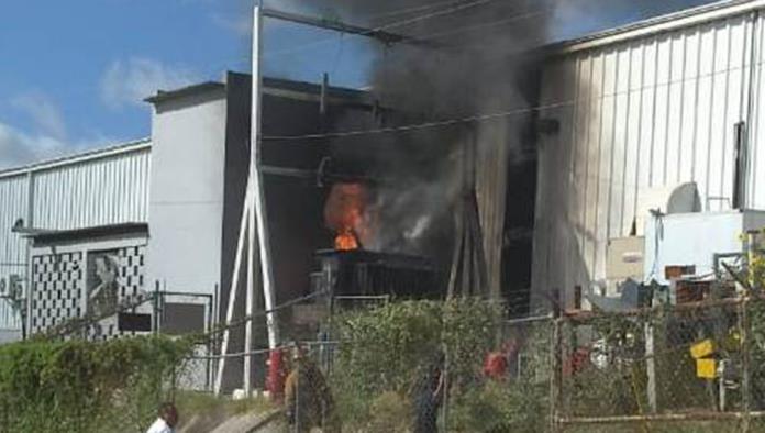 Evacúan a 700 trabajadores de maquiladora tras registrarse un incendio