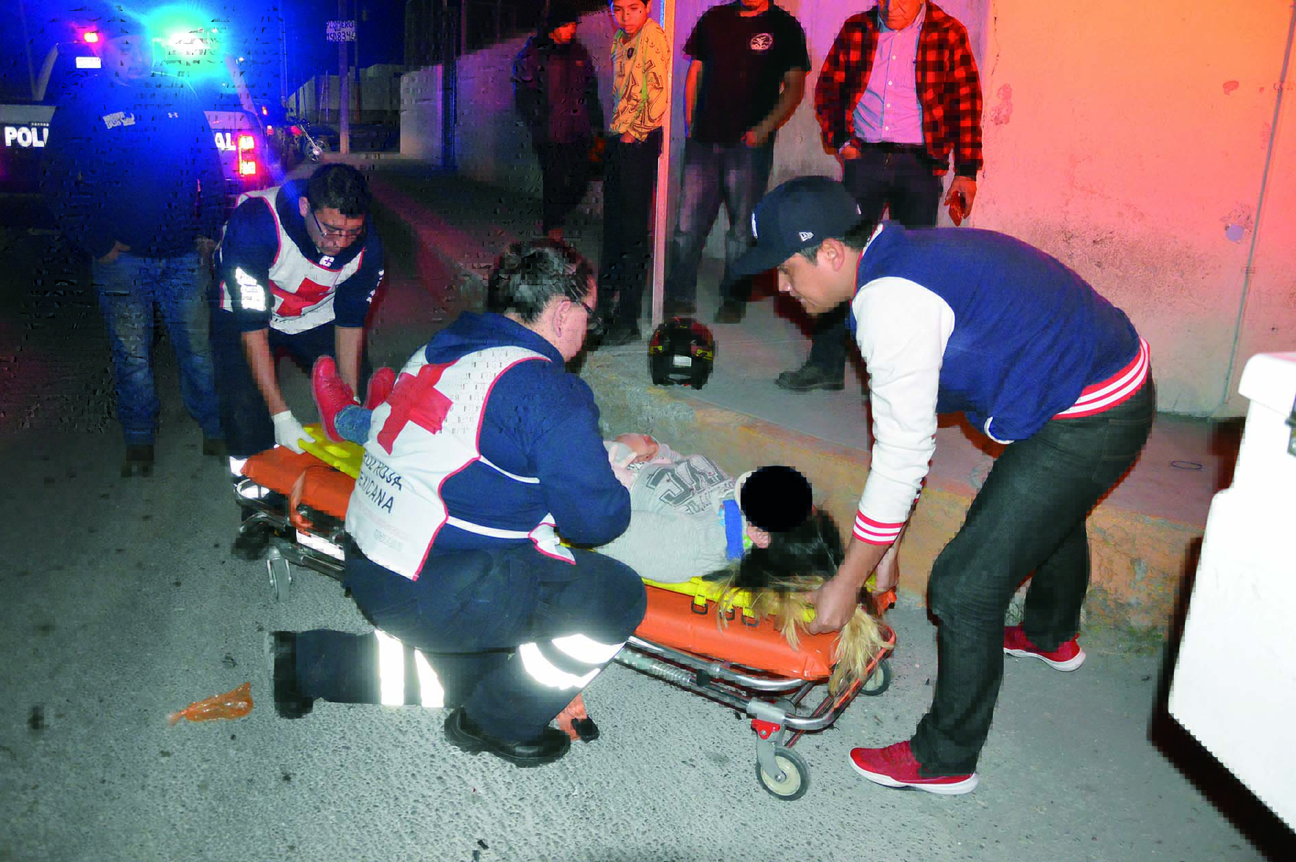 Embiste a menores veloz repartidor