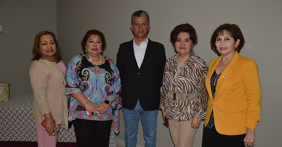 En el Taller de Historia para Damas Presentan Coahuila en Cuadros