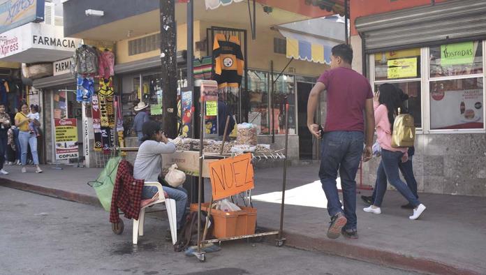 Piden CANACO fuera ambulantes de la Zona Centro