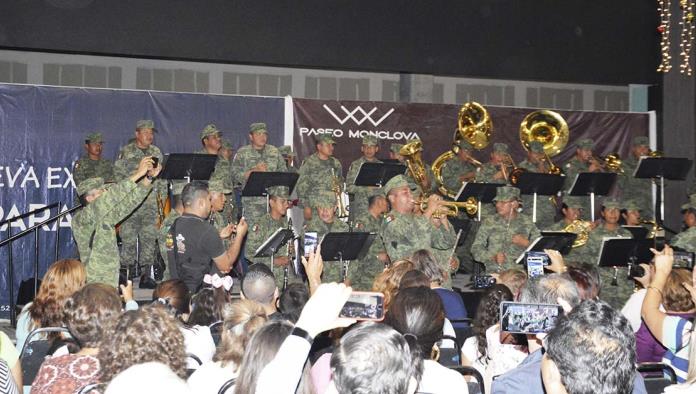 Magno concierto da banda militar