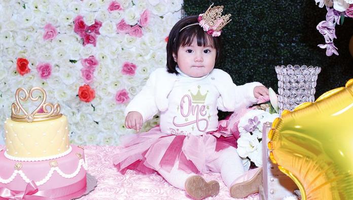 DANIELA MEDINA ¡CELEBRA SU PRIMER ANIVERSARIO!