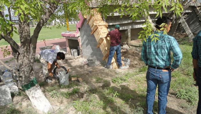 Se cae a pedazos Unidad Deportiva