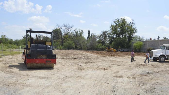 Llegan más tiendas a plaza comercial de San Buena