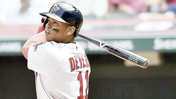 Sigue Rafael Devers encendido y triunfa Boston