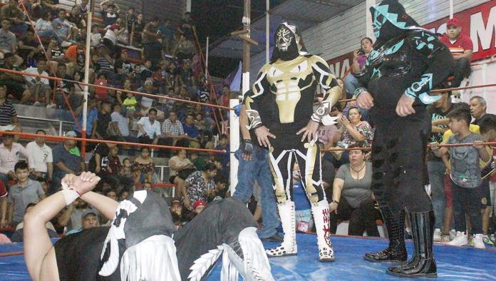 LA Park e Hijo humillan a los rudos