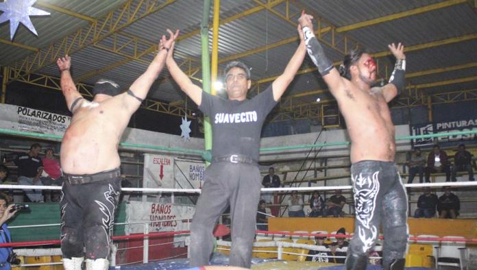 Los Reyes del ring Black Toro y Demonio imponen autoridad en lucha extrema
