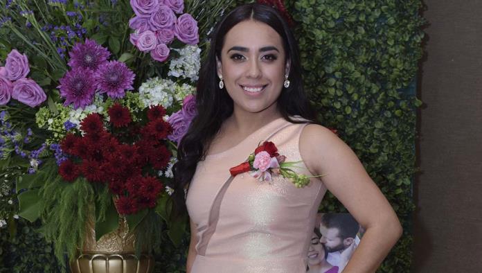 Ruby Muñoz en su despedida de soltera