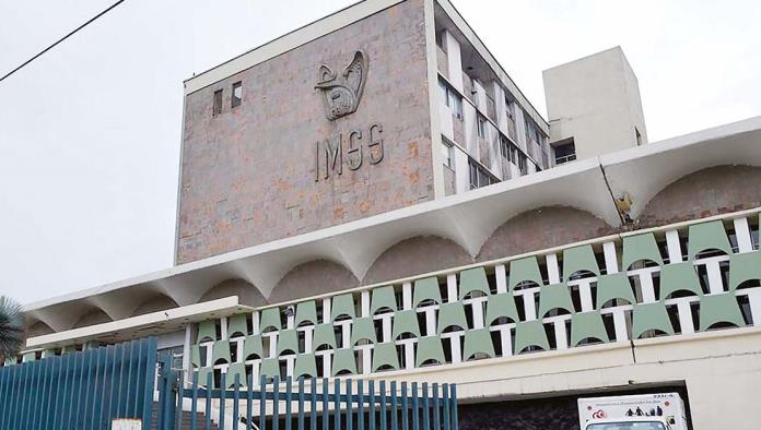 Ambulancias abandonadas no son del IMSS