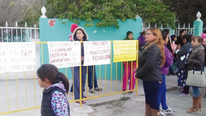 Arman ‘revolución’ por falla en escuelas