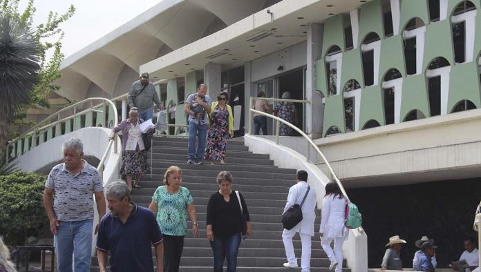 No traerá el IMSS doctores cubanos