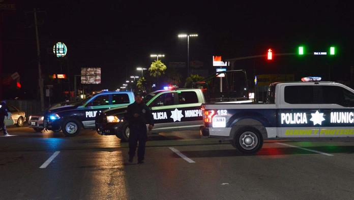 Roban auto afuera del bar “La Braca”