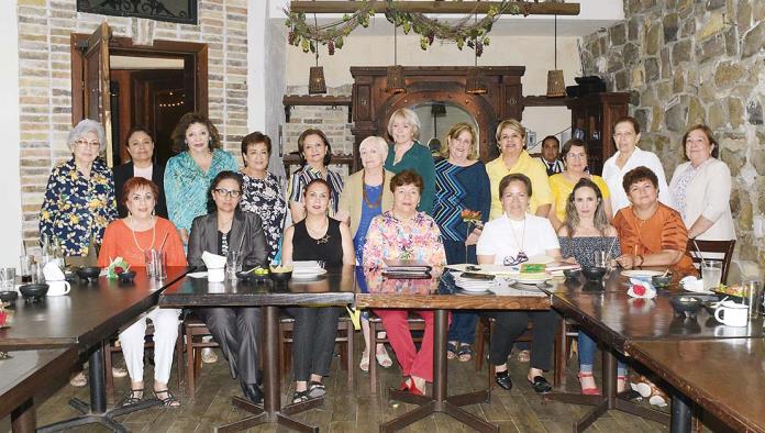 Sesión del mes de Club de mujeres profesionistas y de negocios