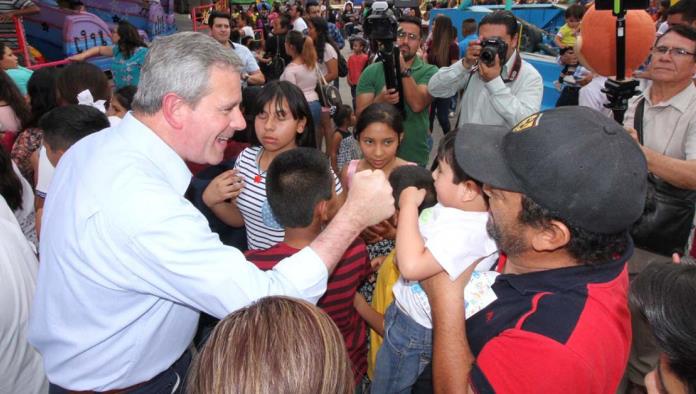 Celebra Congreso a niños de Coahuila