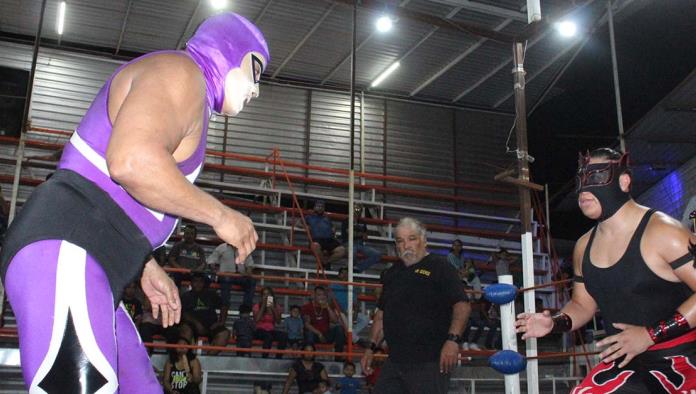 El Fantasma Luchador leyenda espera permanecer más años en el ring